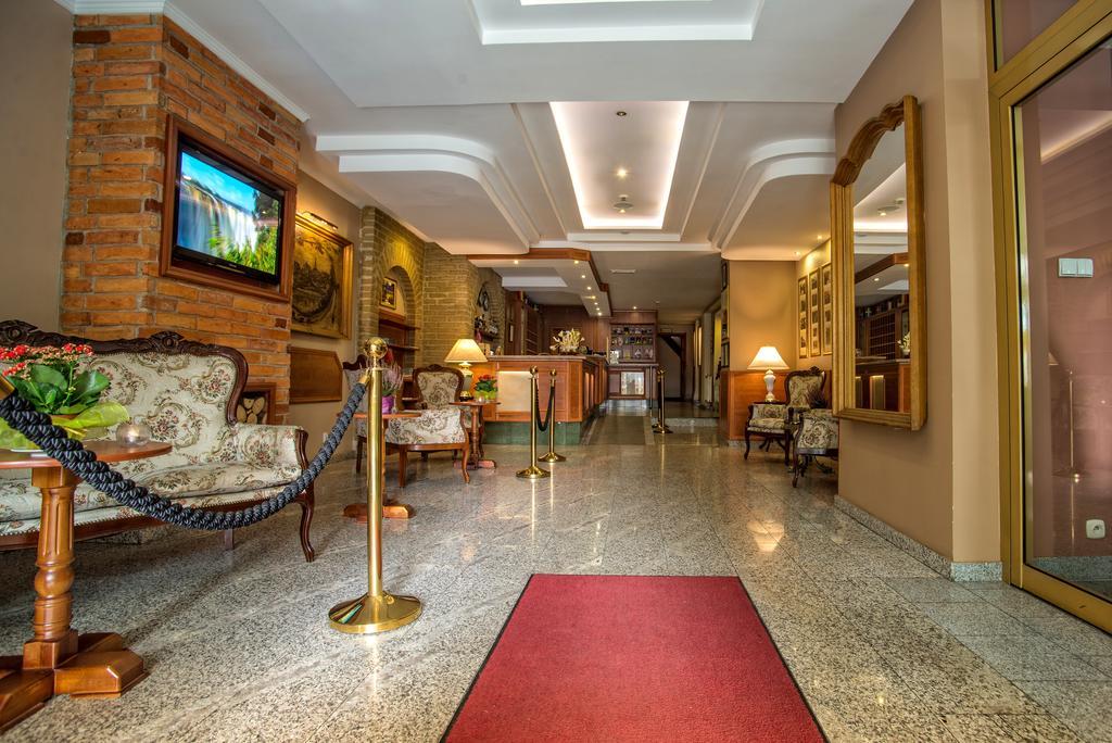 Pietrak Hotel Gniezno Kültér fotó