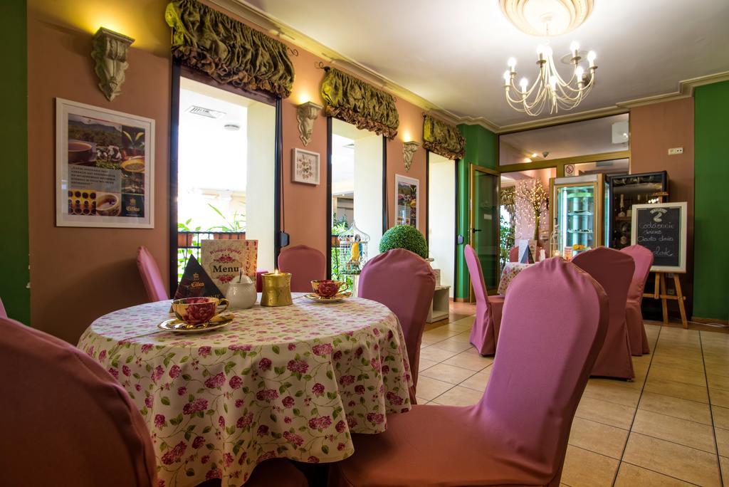 Pietrak Hotel Gniezno Kültér fotó